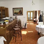 Margit Bed and Breakfast 3*