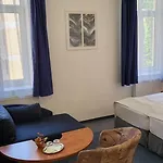 Margit Bed and Breakfast 3*