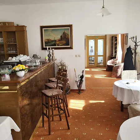 Margit Bed & Breakfast 3*
